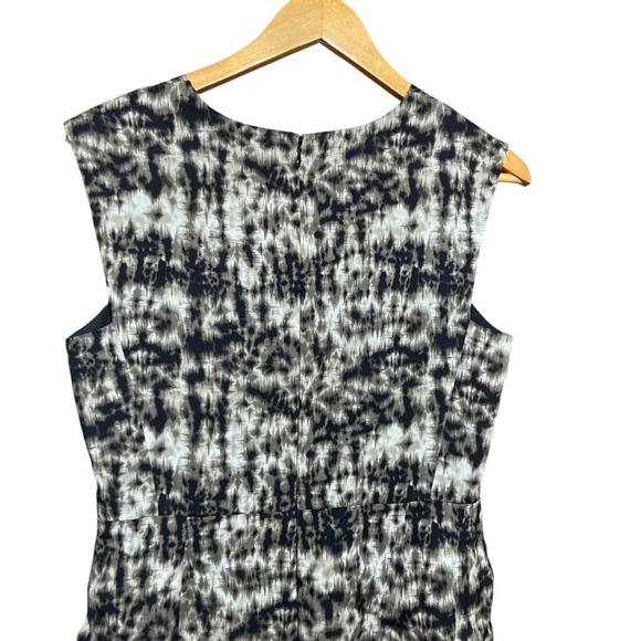 Ann Taylor Silk Blend Paint Strokes Print Plunge Sheath Midi Dress Size 6 - Picture 4 of 7